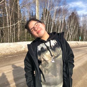 Meet your Posher, Amy-lyne